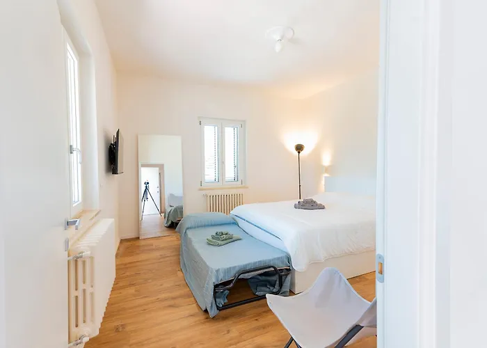 Apartmán Guesthost - Colli Modern With Courtyard Pescara