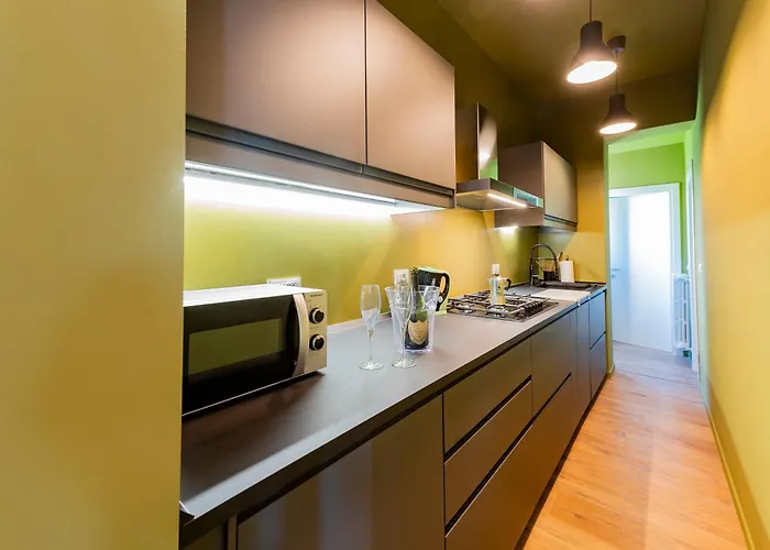 Apartmán Guesthost - Colli Modern With Courtyard *